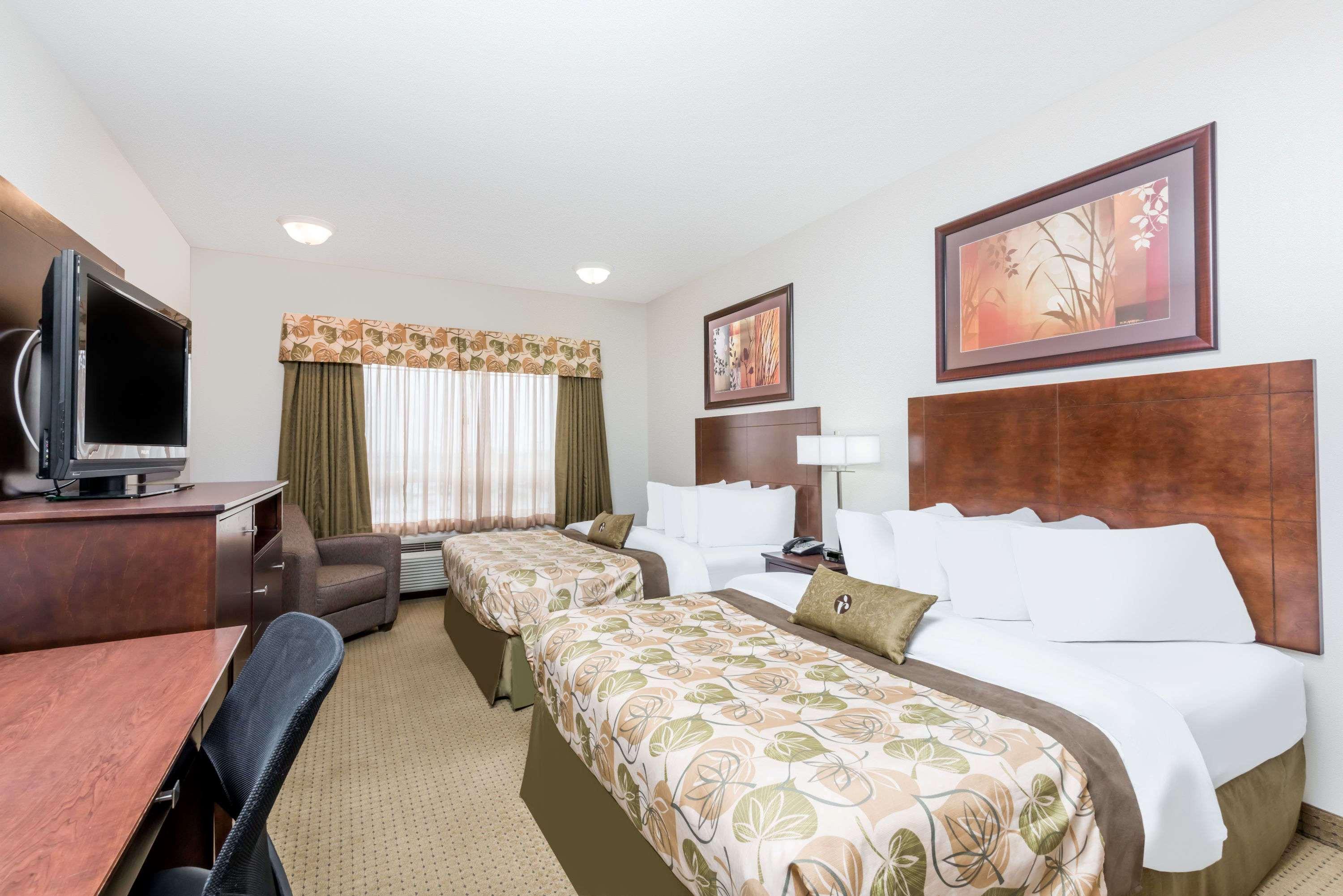 Ramada By Wyndham Olds Hotel Luaran gambar