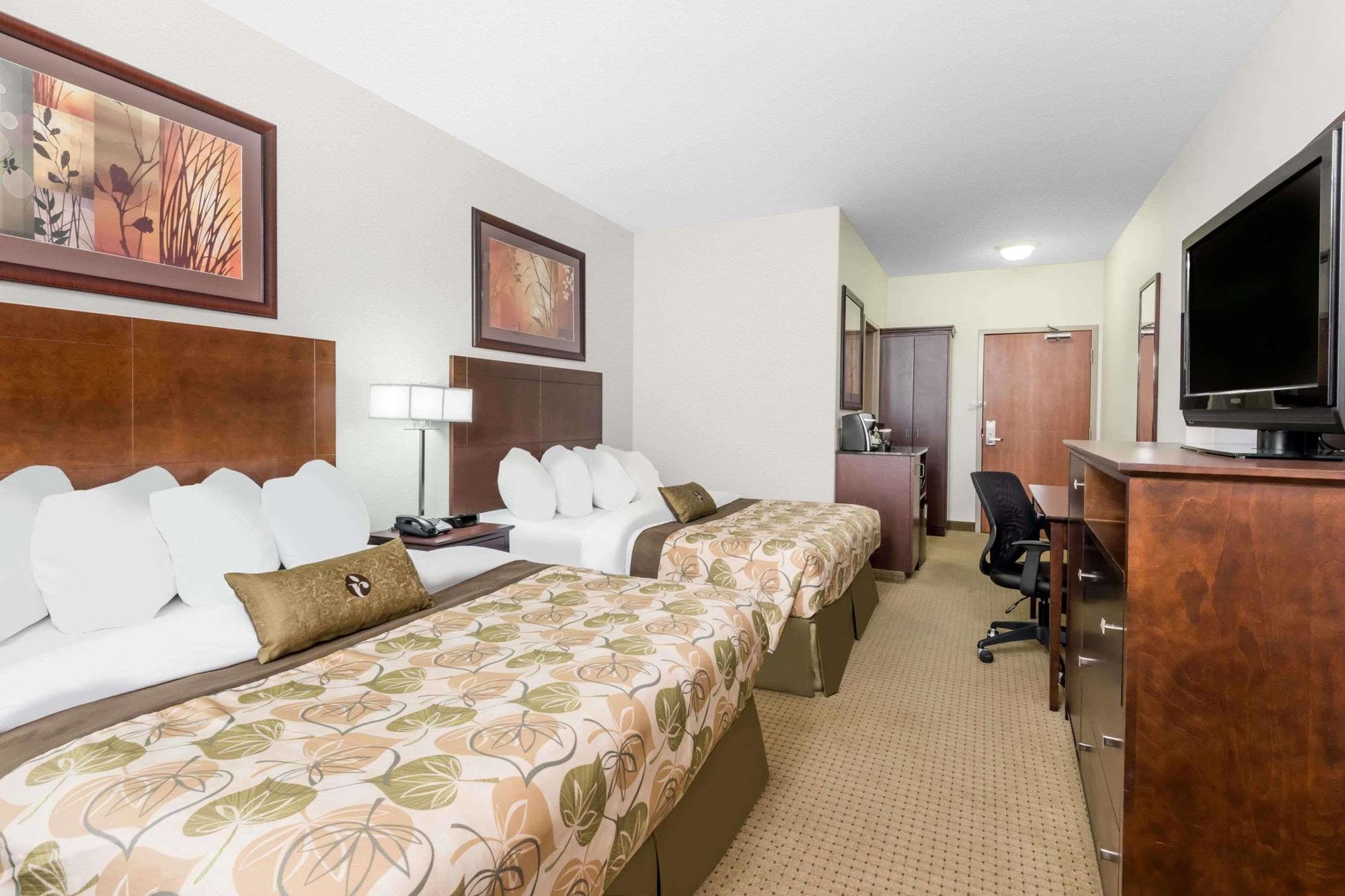 Ramada By Wyndham Olds Hotel Luaran gambar